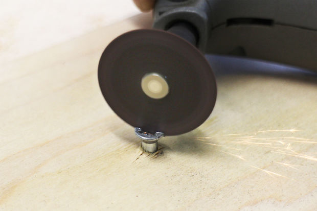 4 astuces pour devisser ou visser une vis avec tete abimee dremel