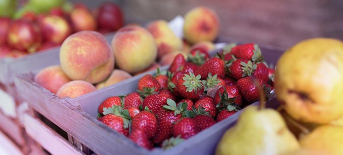 8 peches poires fraises