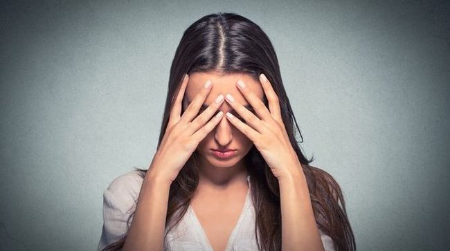 Des postures de Yoga qui peuvent soulager migraines et maux de tête