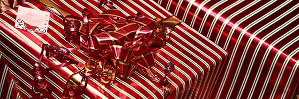 emballage cadeau papier rouge