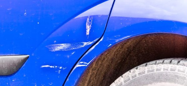 wd40 enlever eraflure peinture voiture carosserie